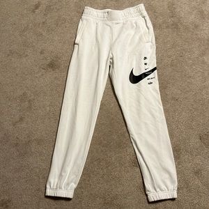 womens white nike sweatpants